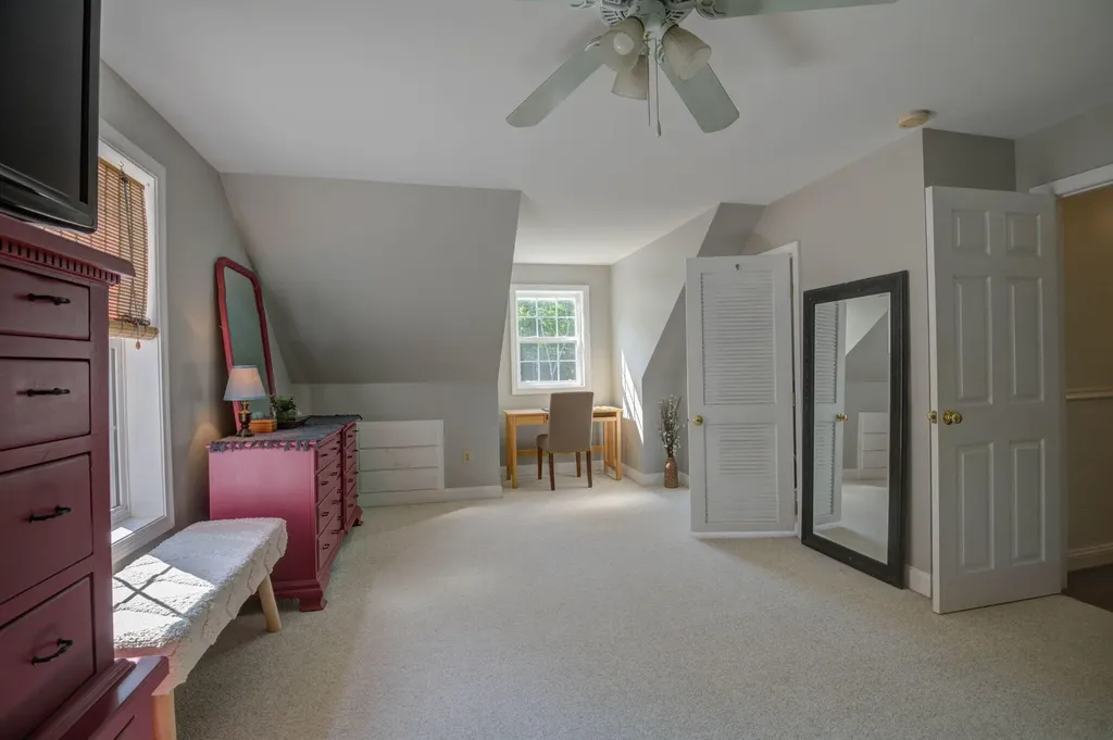 191 Valley Road Raymond ME 04071