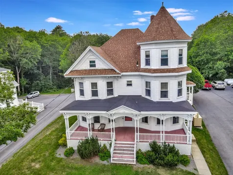 270 Maine Avenue Farmingdale ME 04344