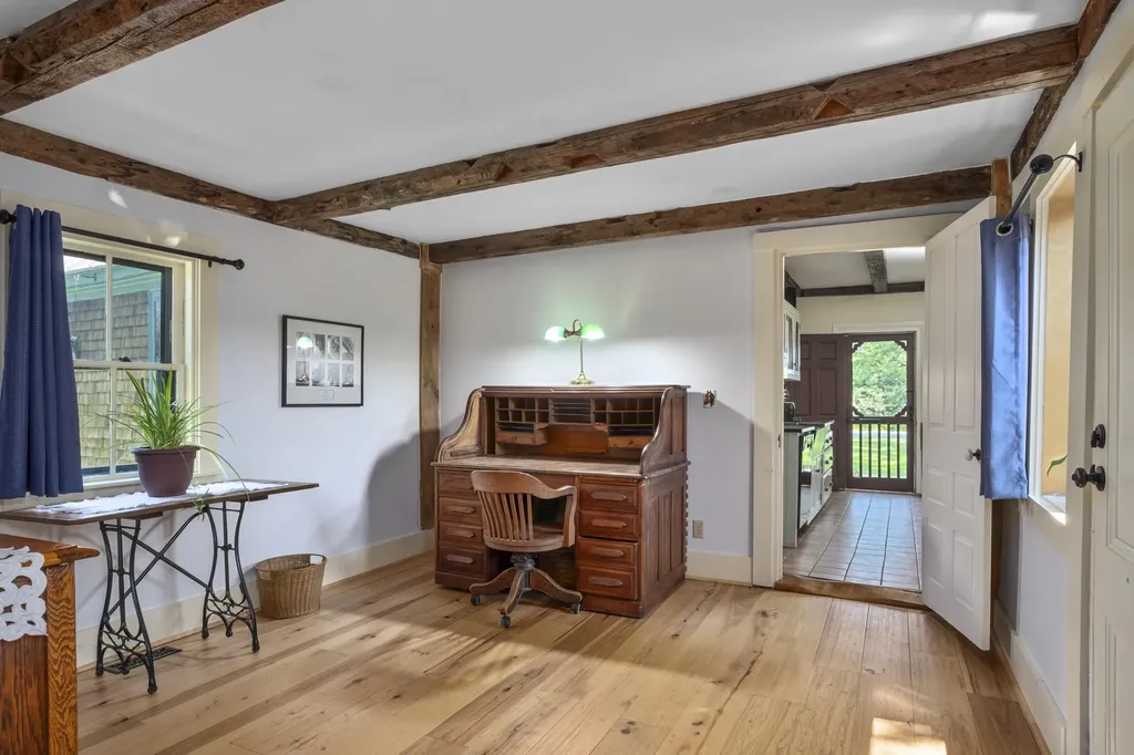 935 Dutch Neck Road Waldoboro ME 04572