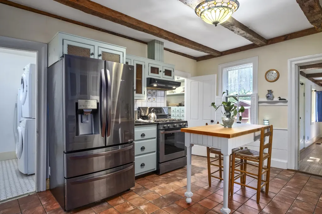 935 Dutch Neck Road Waldoboro ME 04572