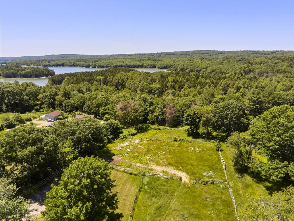 935 Dutch Neck Road Waldoboro ME 04572