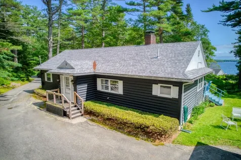 43 Presley Drive Boothbay ME 04544