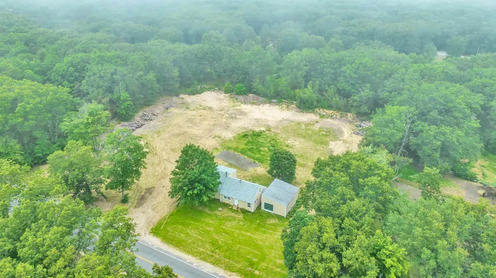 49 Old Falls Road Kennebunk ME 04043