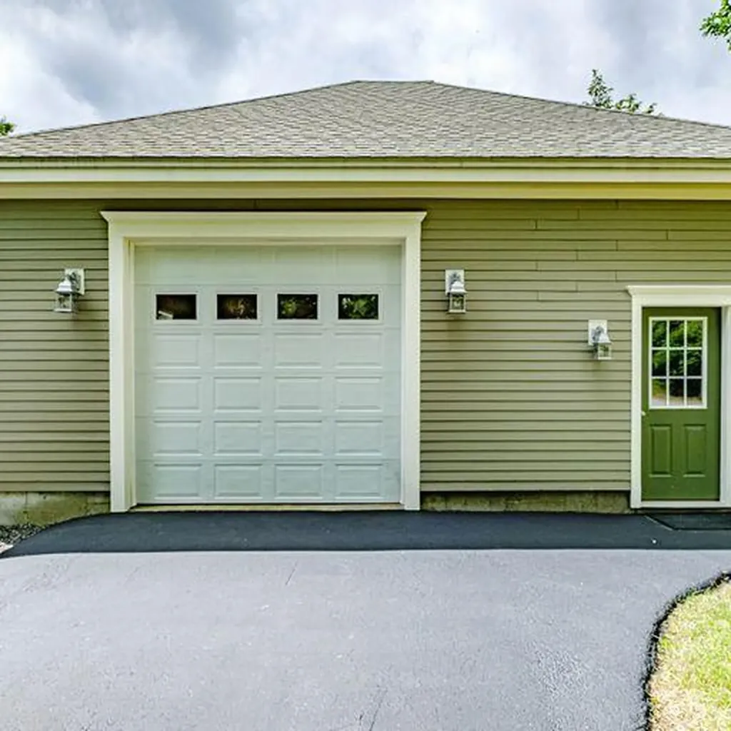 152 Presidential Way Westbrook ME 04092