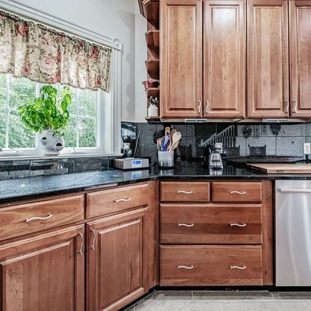 152 Presidential Way Westbrook ME 04092