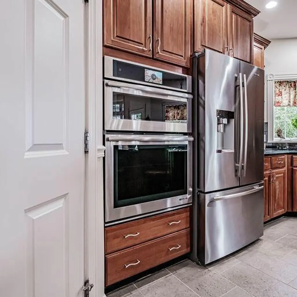 152 Presidential Way Westbrook ME 04092