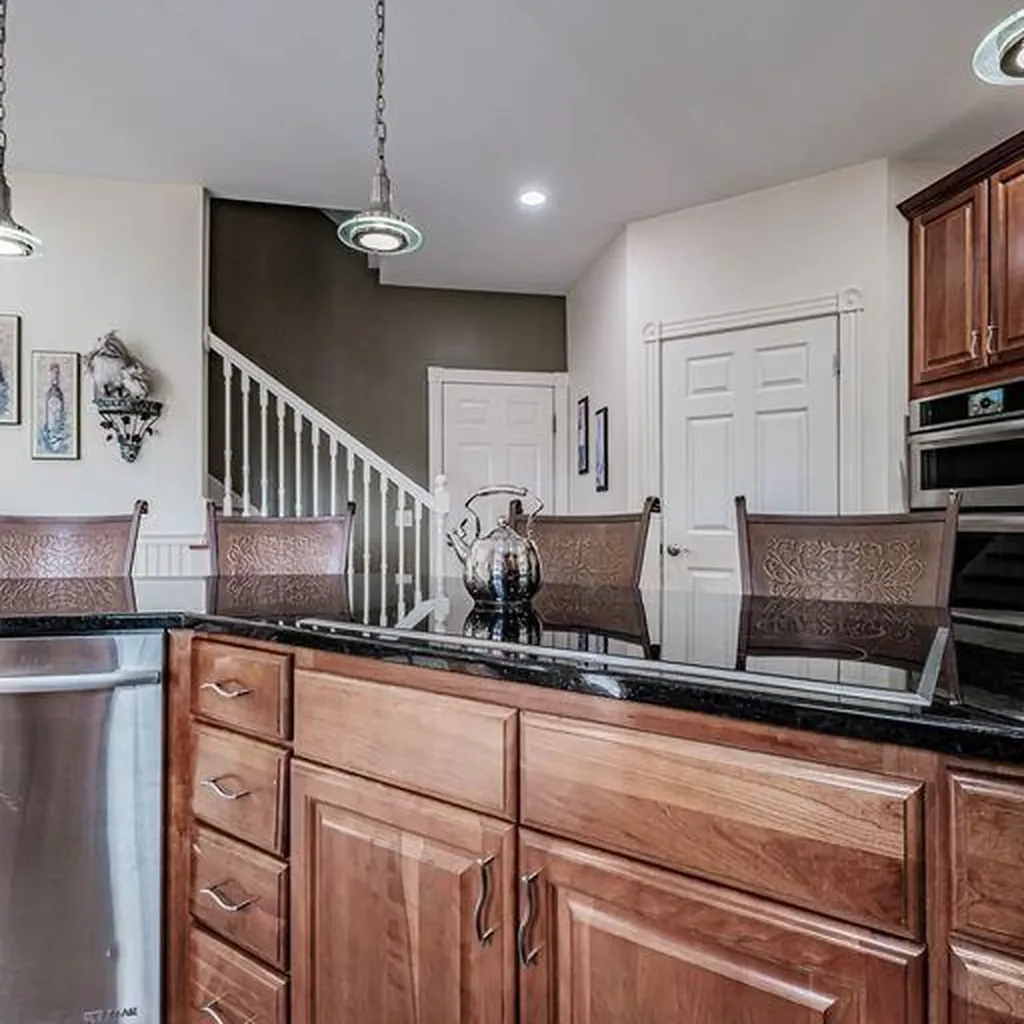 152 Presidential Way Westbrook ME 04092
