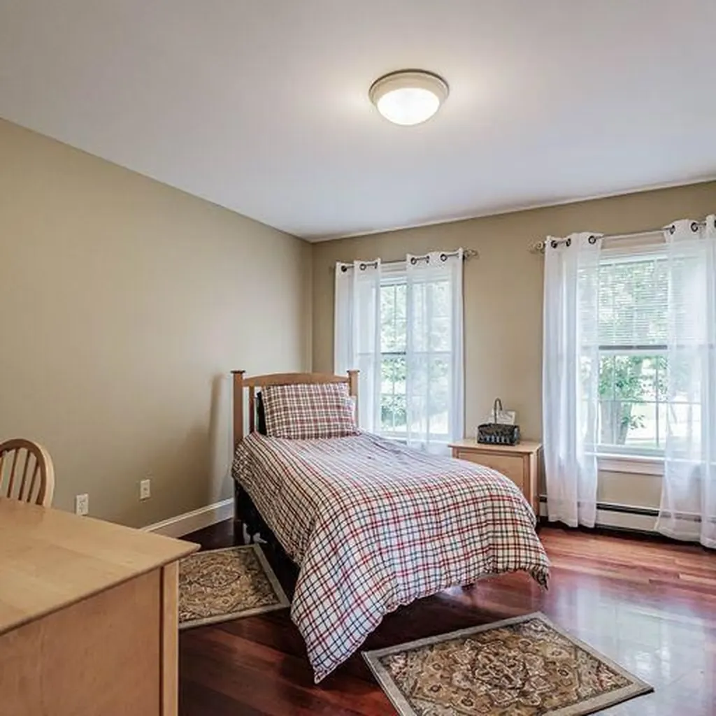 152 Presidential Way Westbrook ME 04092