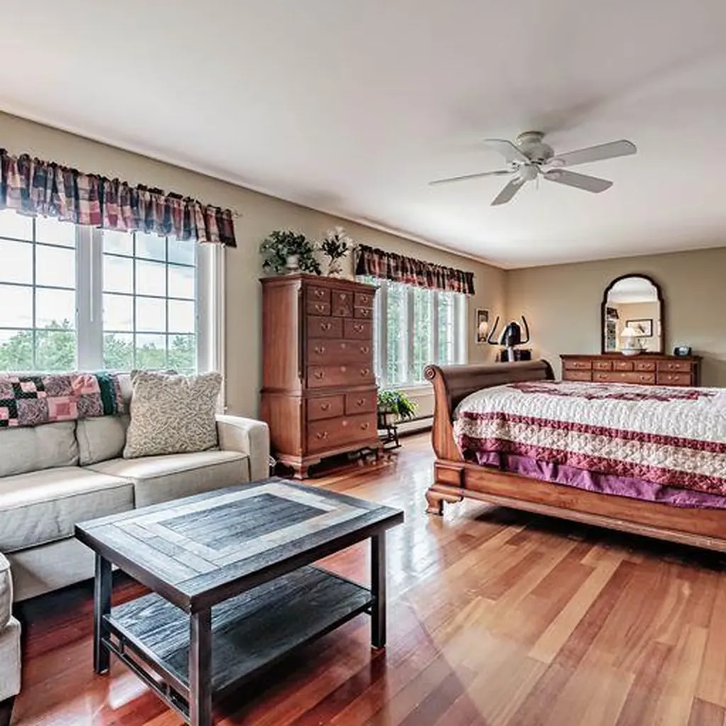 152 Presidential Way Westbrook ME 04092
