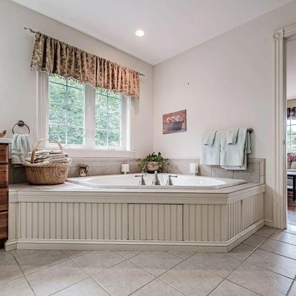 152 Presidential Way Westbrook ME 04092