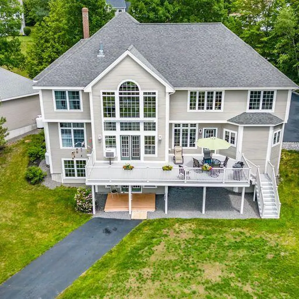 152 Presidential Way Westbrook ME 04092