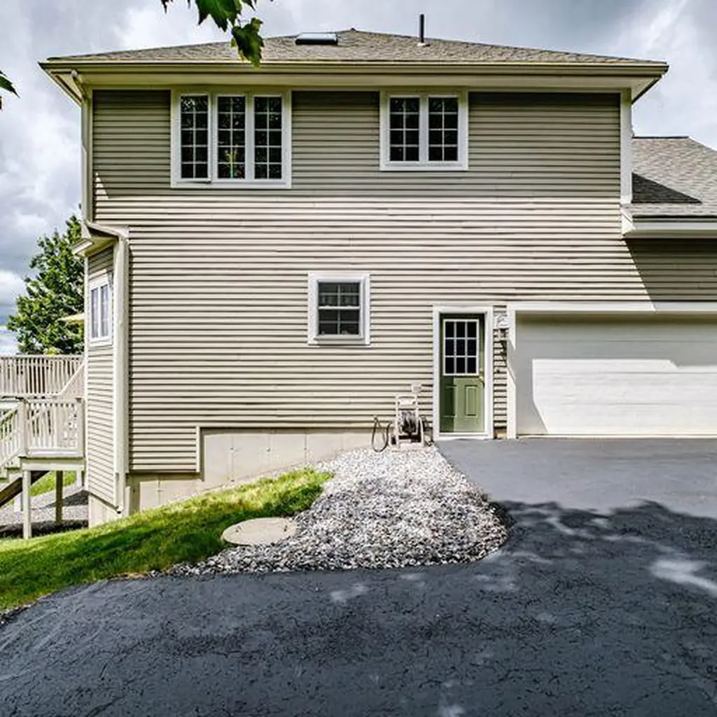 152 Presidential Way Westbrook ME 04092
