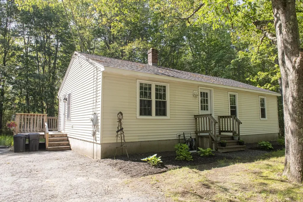 7 Dogwood Lane Sanford ME 04073