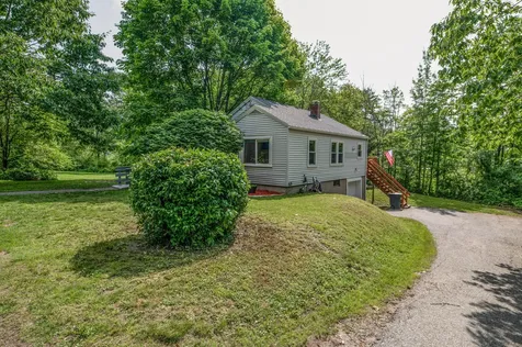 102 Old Brunswick Road Gardiner ME 04345