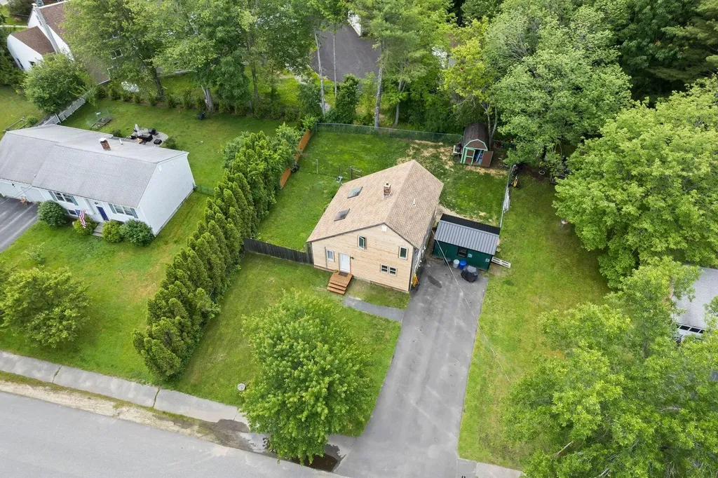 6 Bickford Drive Topsham ME 04086