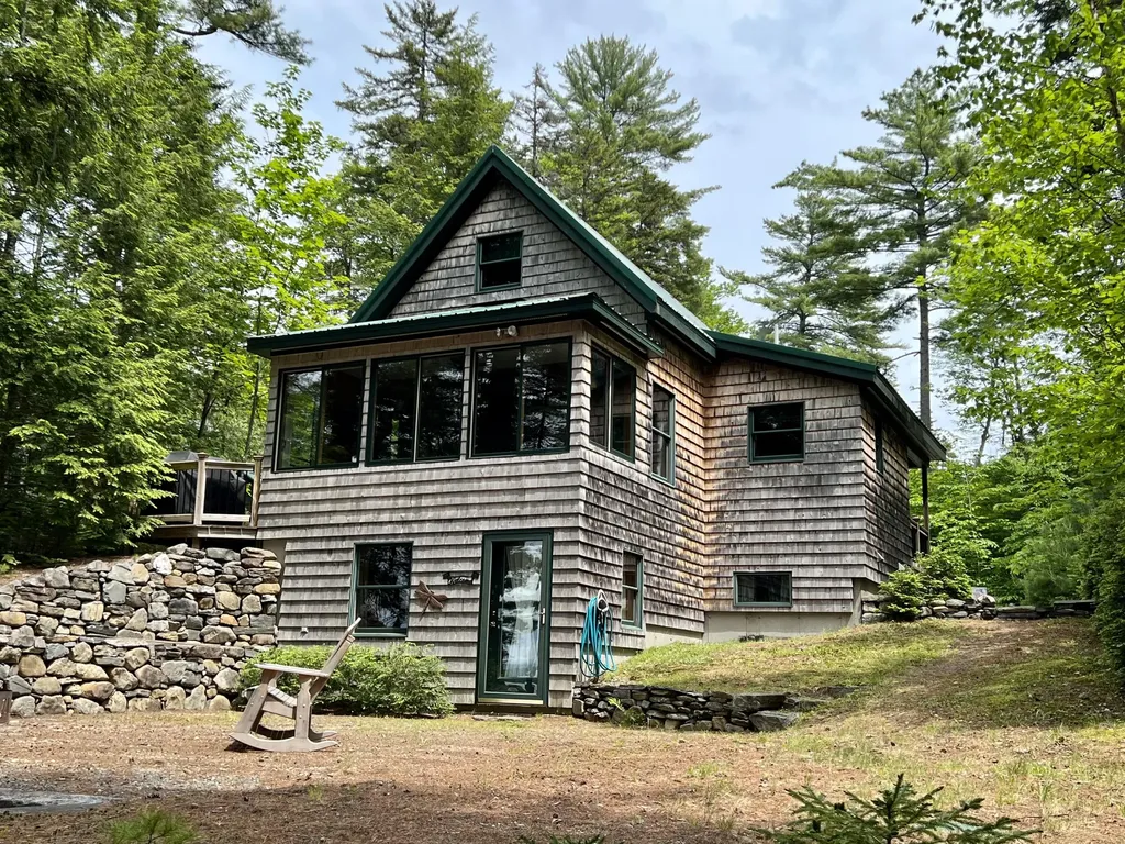 5 Rocky Shore Road Lake View Plt ME 04463