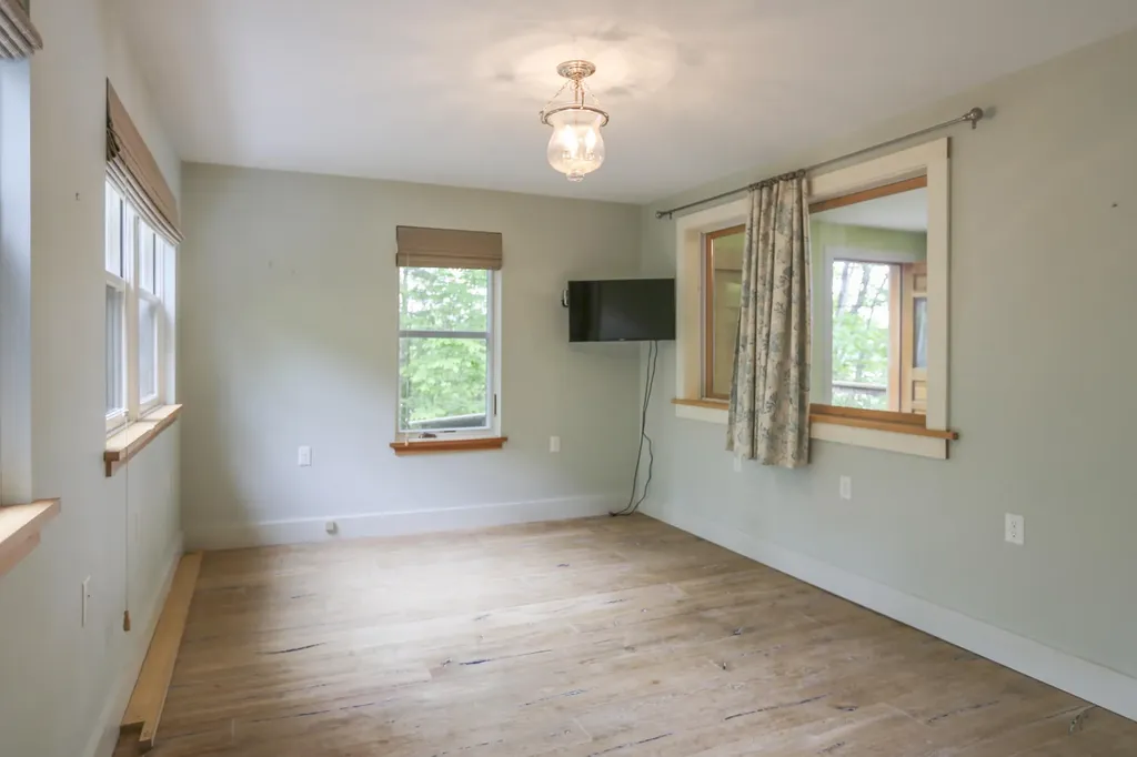 94 Lake Road Frankfort ME 04438