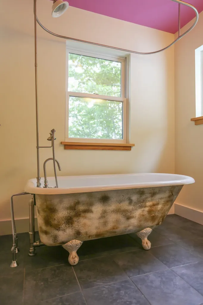 94 Lake Road Frankfort ME 04438