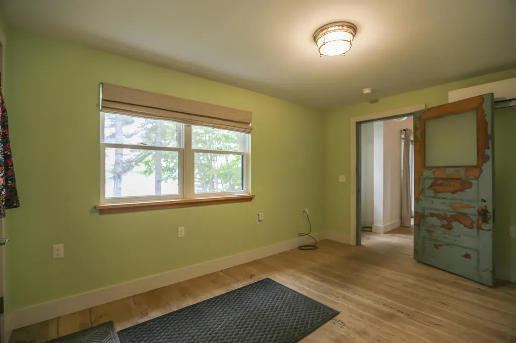 94 Lake Road Frankfort ME 04438