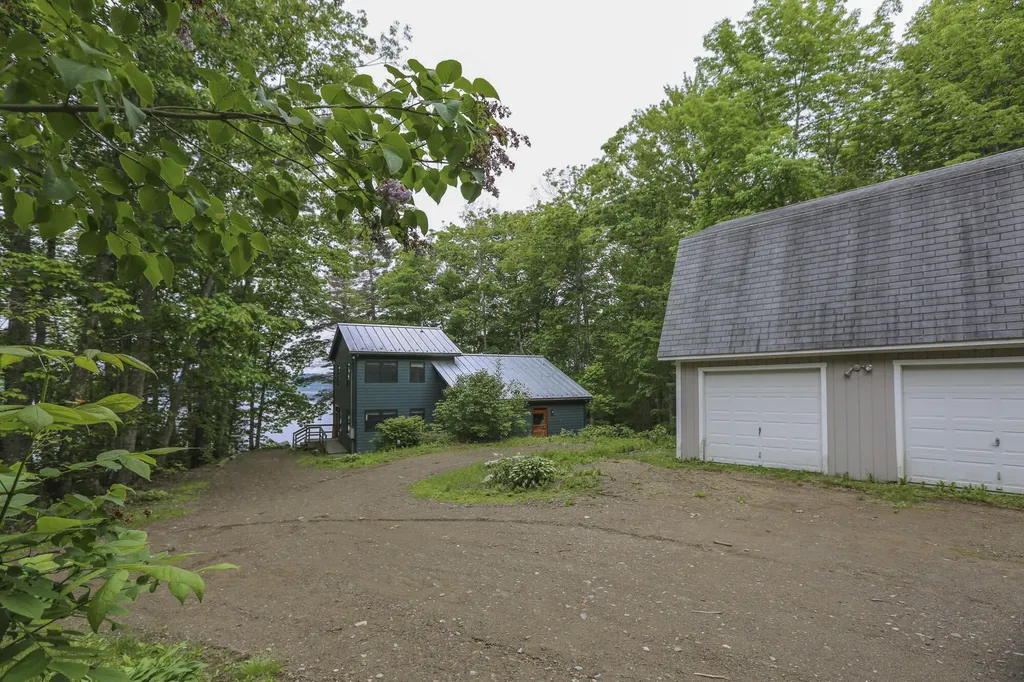 94 Lake Road Frankfort ME 04438