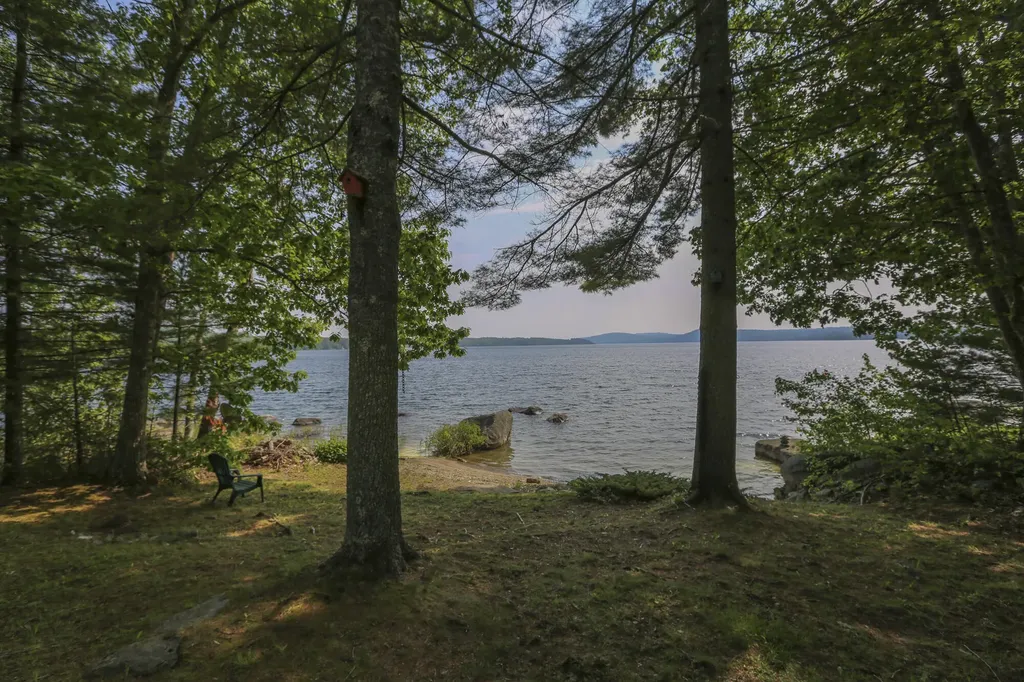 94 Lake Road Frankfort ME 04438
