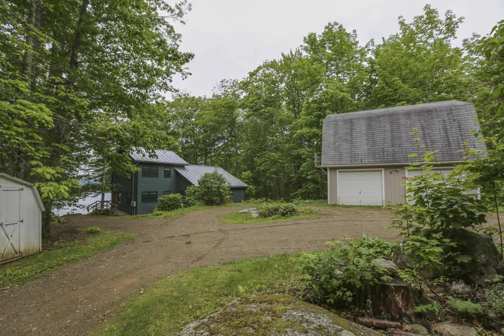 94 Lake Road Frankfort ME 04438