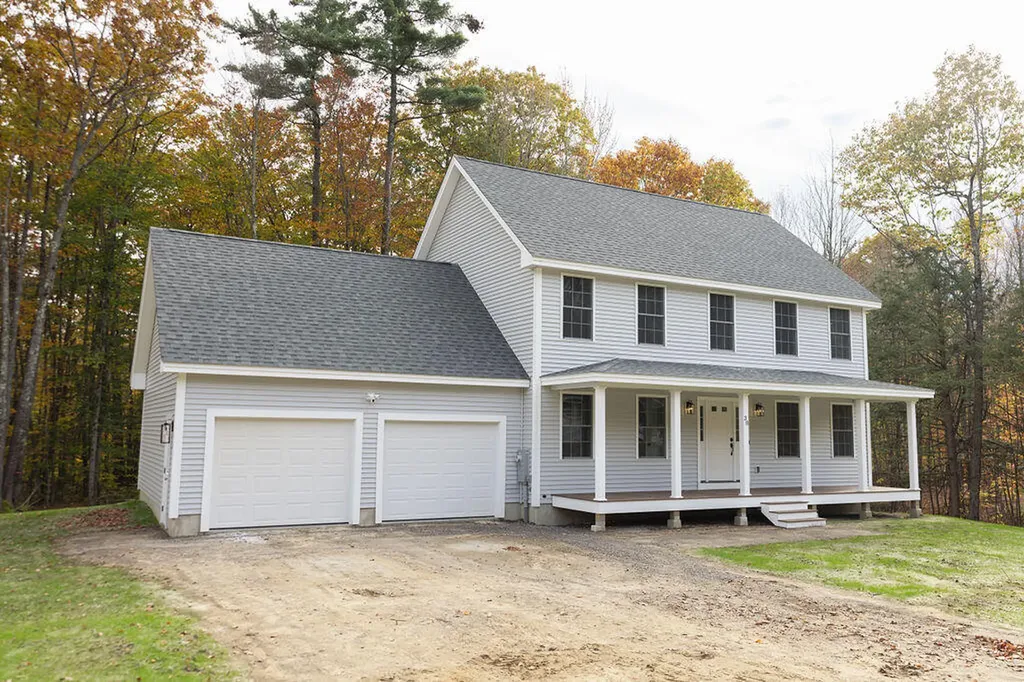 30 Haflinger Lane Berwick ME 03901