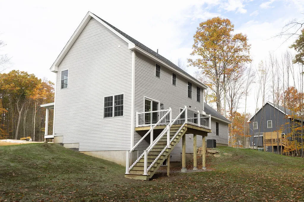 30 Haflinger Lane Berwick ME 03901