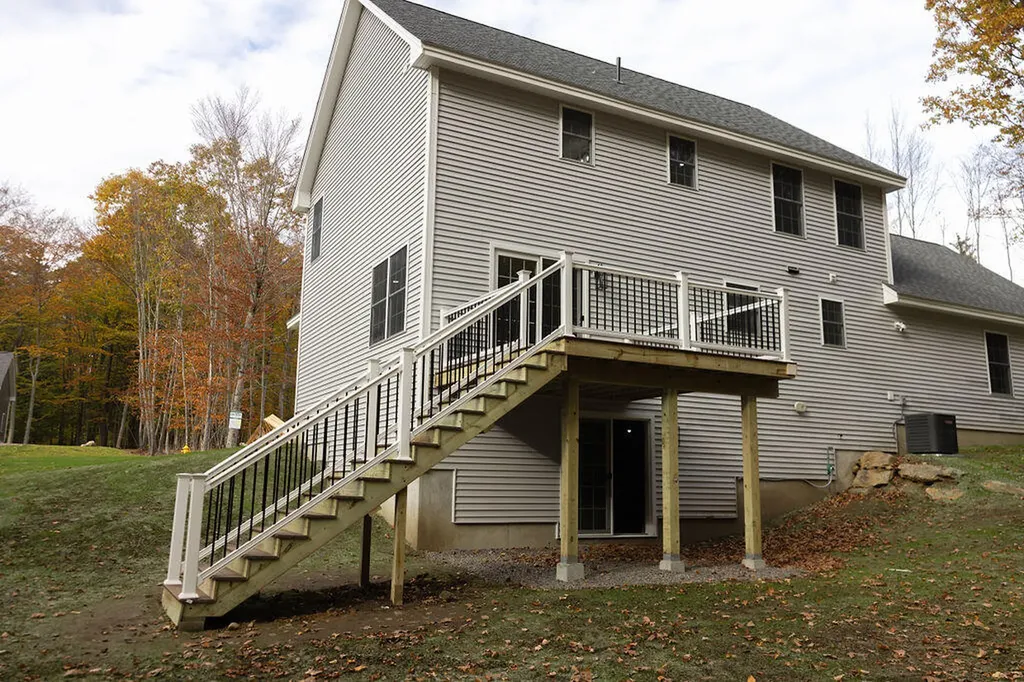 30 Haflinger Lane Berwick ME 03901