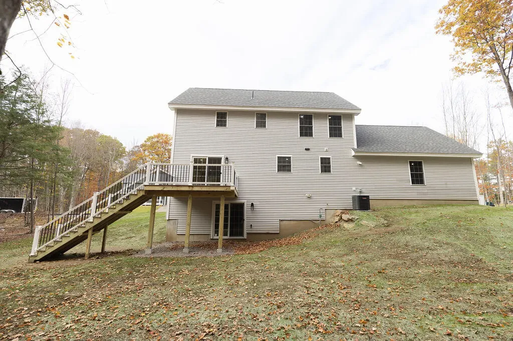 30 Haflinger Lane Berwick ME 03901