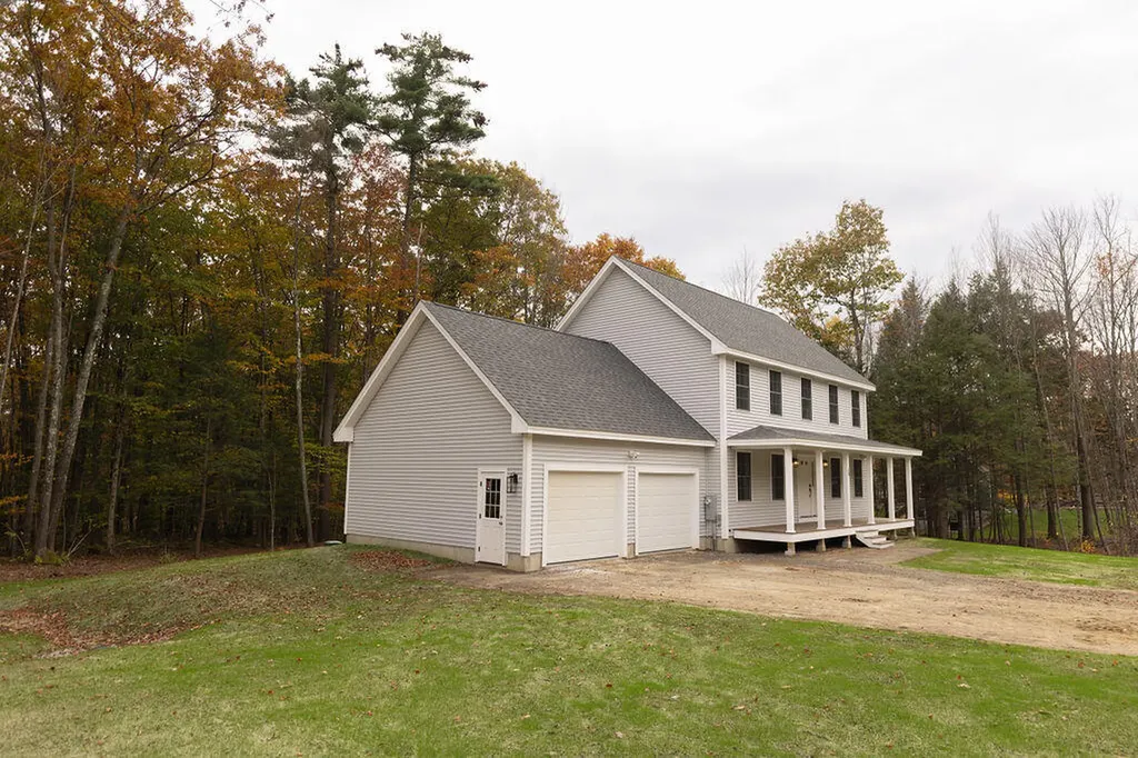 30 Haflinger Lane Berwick ME 03901