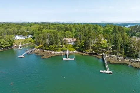 15 Albion Point Road Boothbay ME 04537