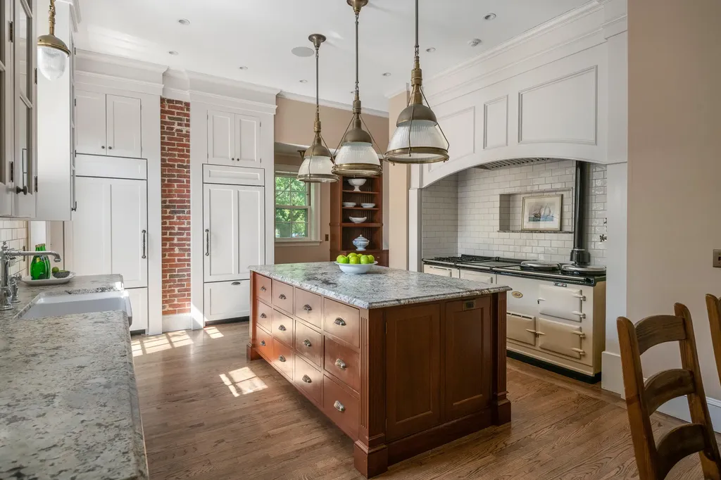29 Bowdoin Street Portland ME 04102