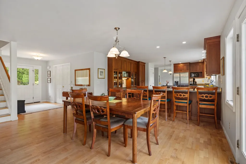 27 Long Point Road Harpswell ME 04079