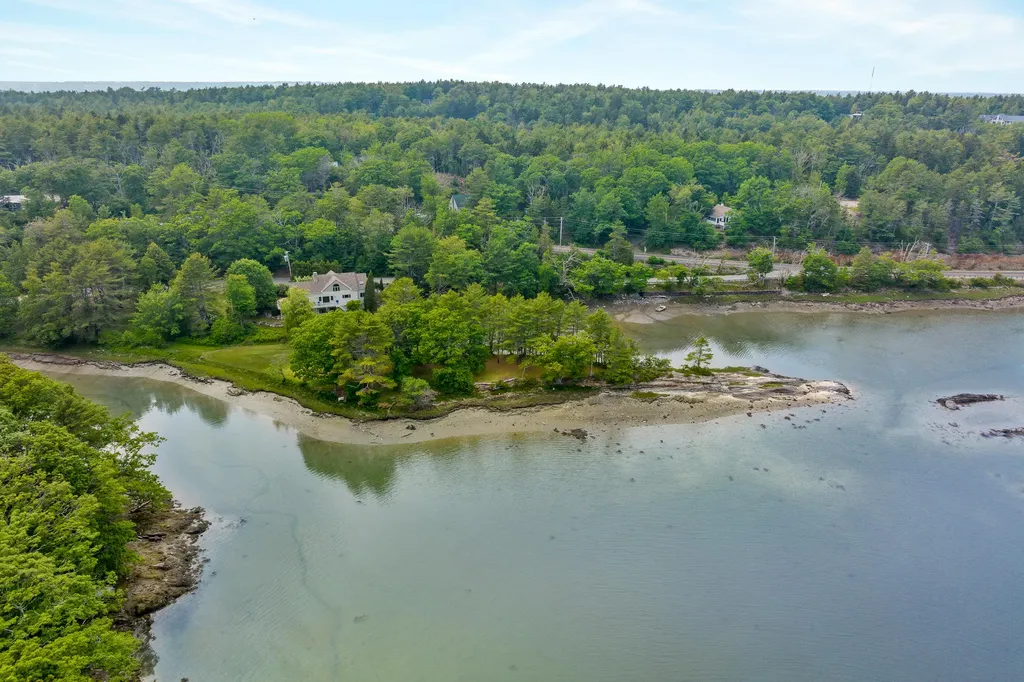 27 Long Point Road Harpswell ME 04079