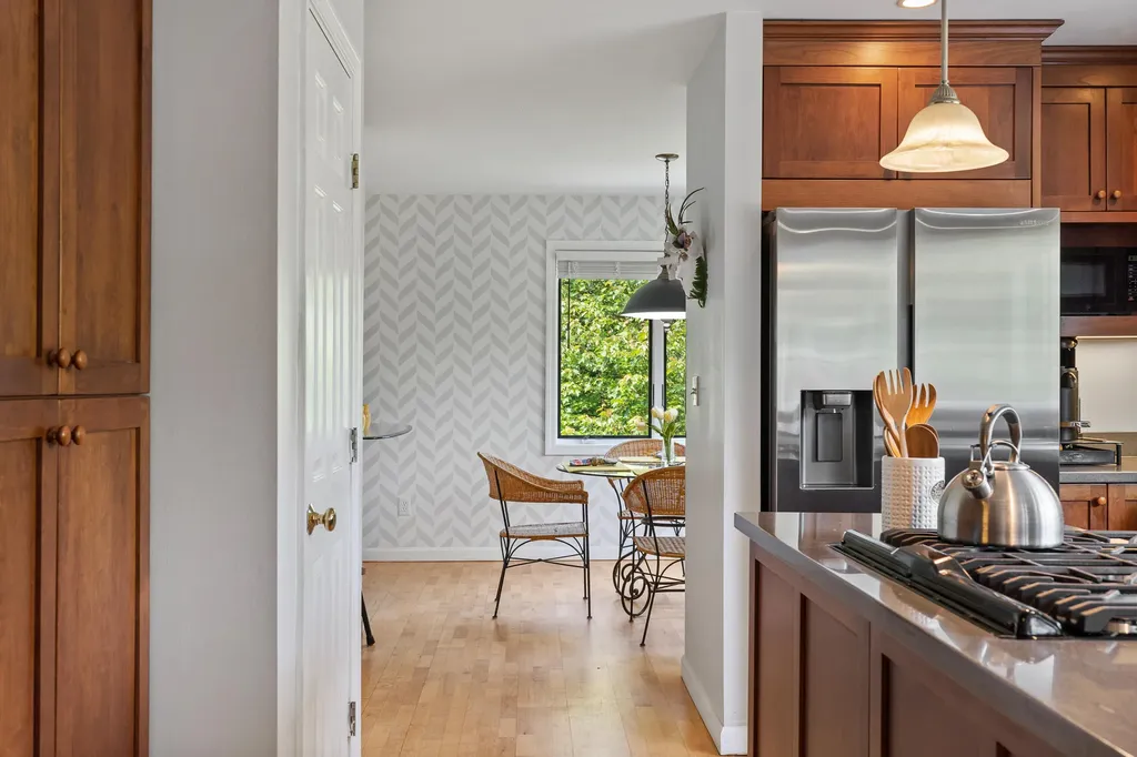 27 Long Point Road Harpswell ME 04079