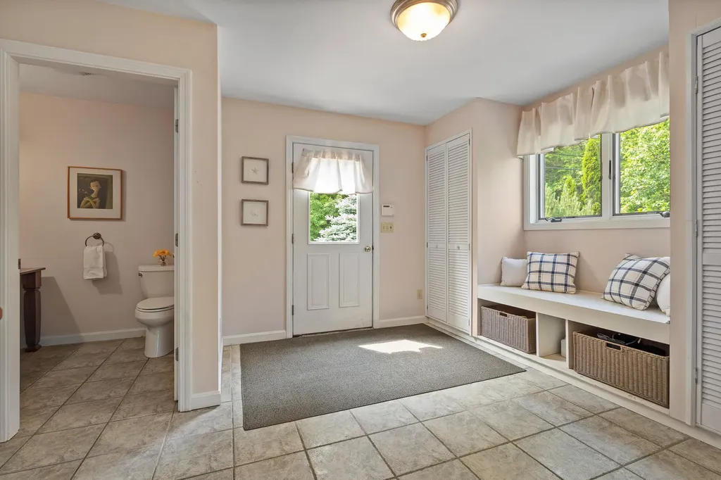 27 Long Point Road Harpswell ME 04079