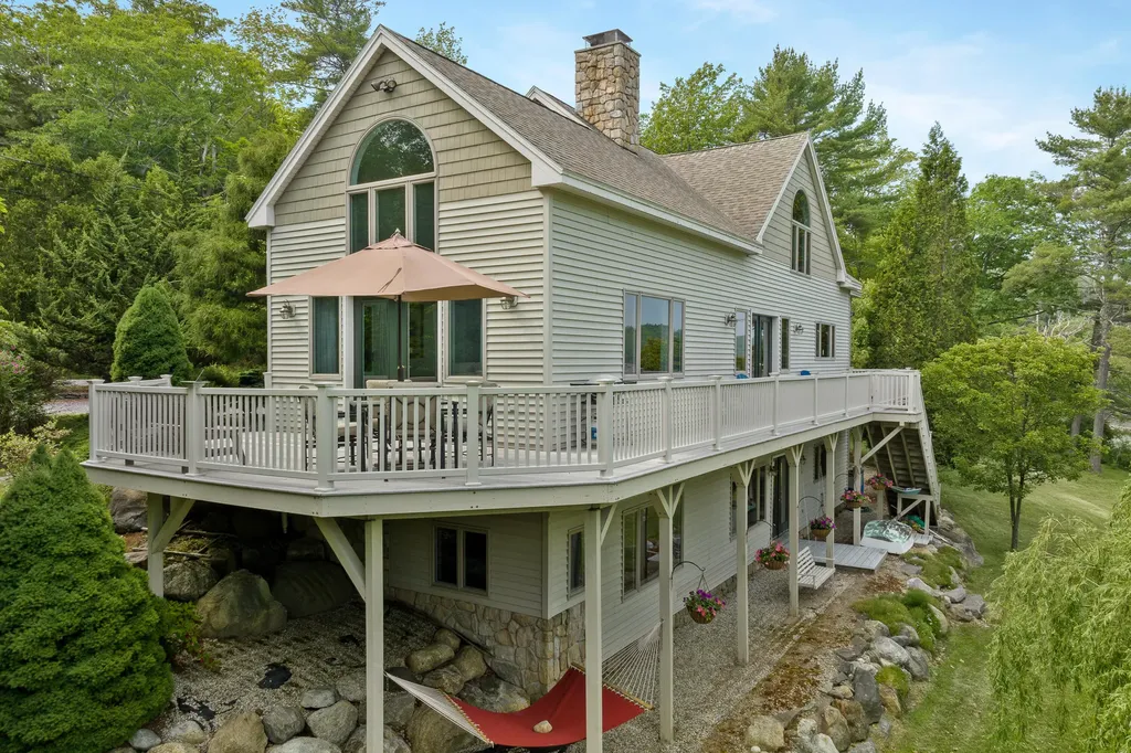 27 Long Point Road Harpswell ME 04079