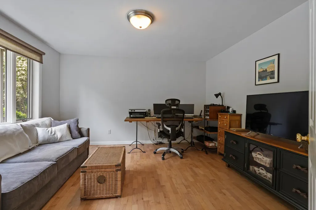 27 Long Point Road Harpswell ME 04079