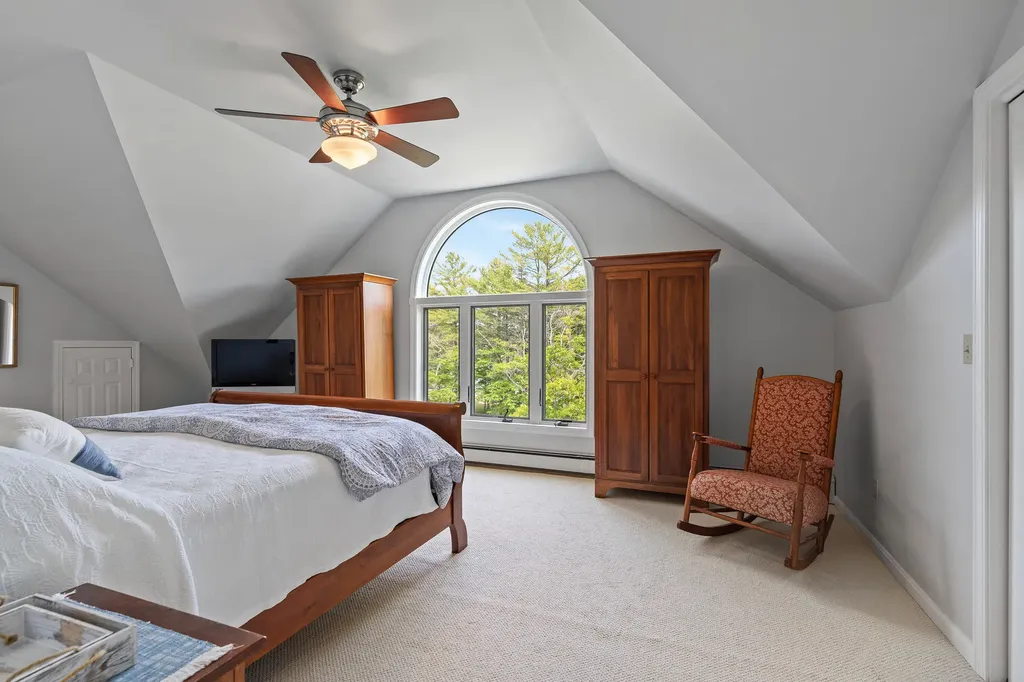 27 Long Point Road Harpswell ME 04079