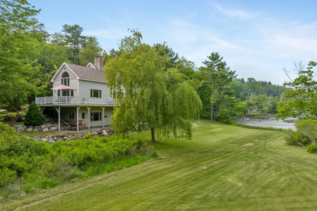 27 Long Point Road Harpswell ME 04079