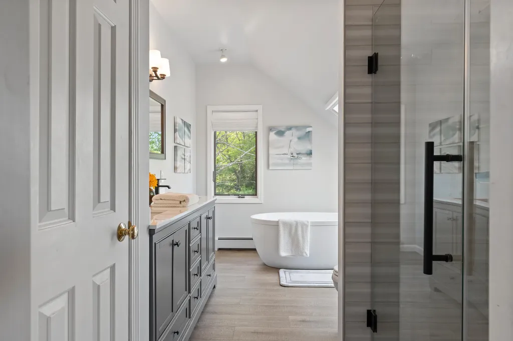 27 Long Point Road Harpswell ME 04079