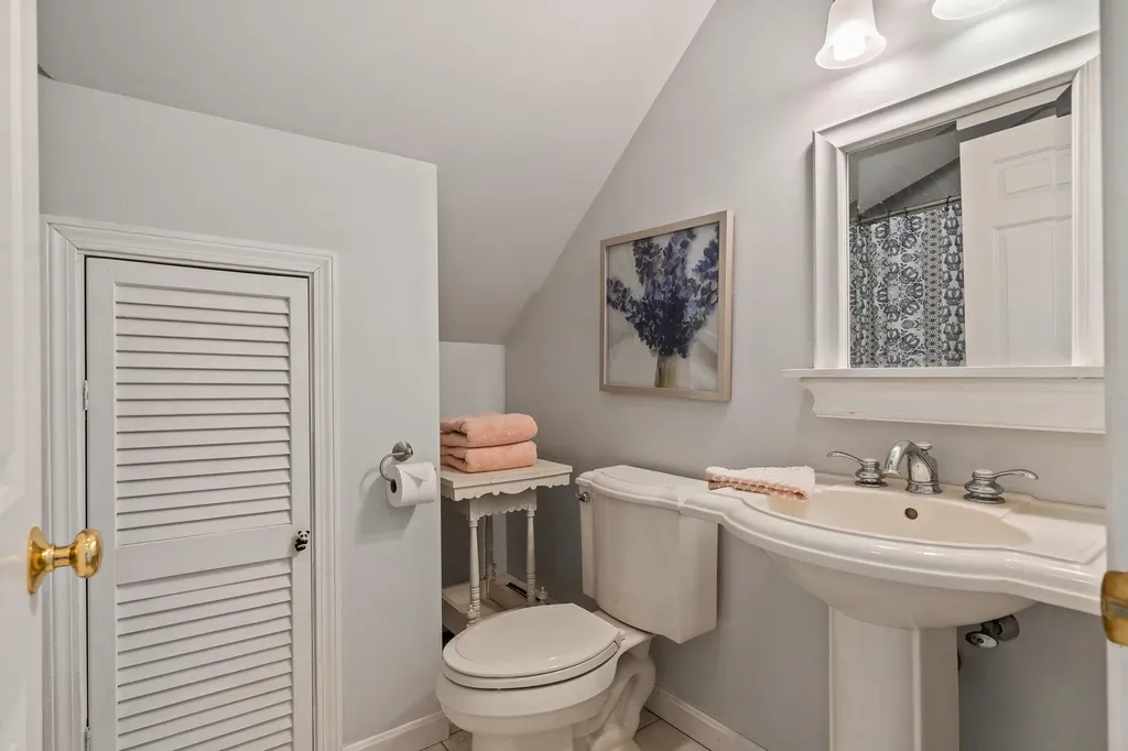 27 Long Point Road Harpswell ME 04079