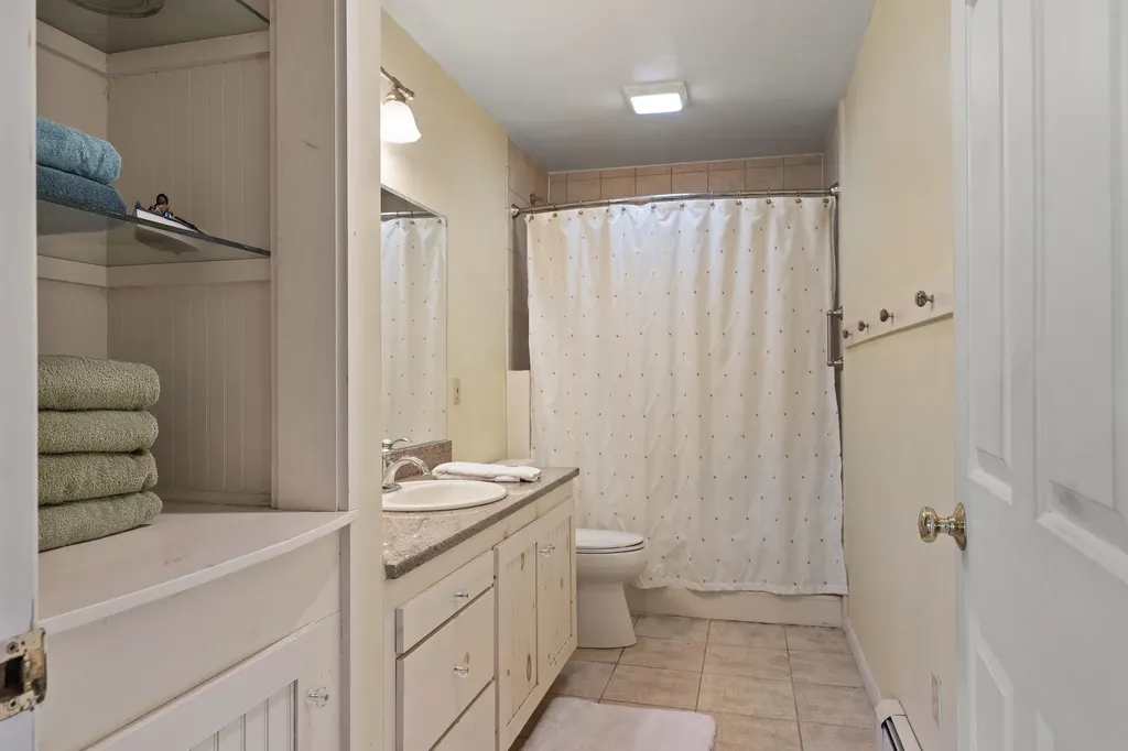 27 Long Point Road Harpswell ME 04079