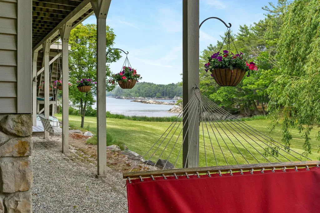 27 Long Point Road Harpswell ME 04079