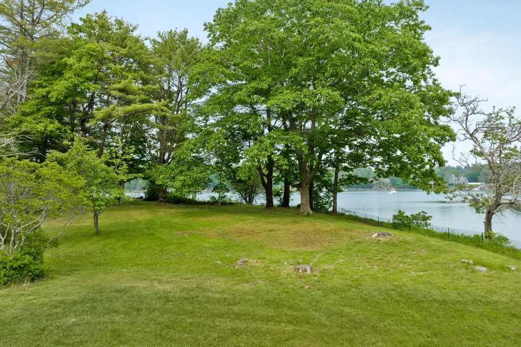 27 Long Point Road Harpswell ME 04079