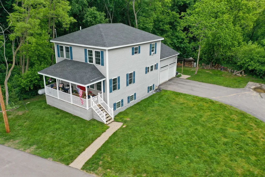 50 Ellis Court Bangor ME 04401
