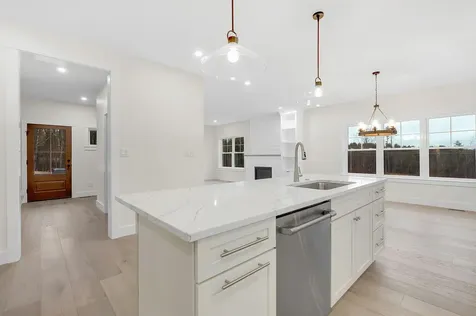 27 Eagles Lane Falmouth ME 04105