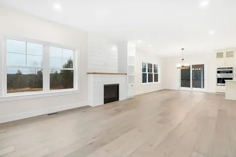 27 Eagles Lane Falmouth ME 04105
