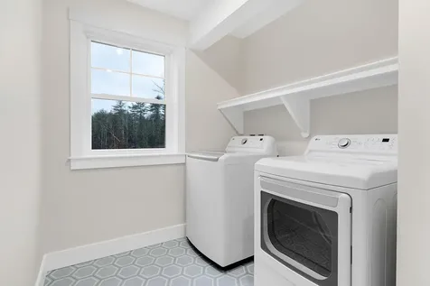 27 Eagles Lane Falmouth ME 04105